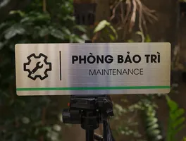 Bảng tên phòng bảo trì - Maintenance sign cao cấp Mẫu bảng phòng bảo trì bằng chất liệu inox xước in UV sắc nét kèm logo kỹ thuật.